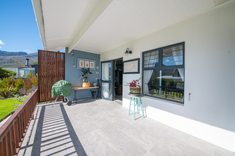 2 Bedroom Property for Sale in Pringle Bay Western Cape